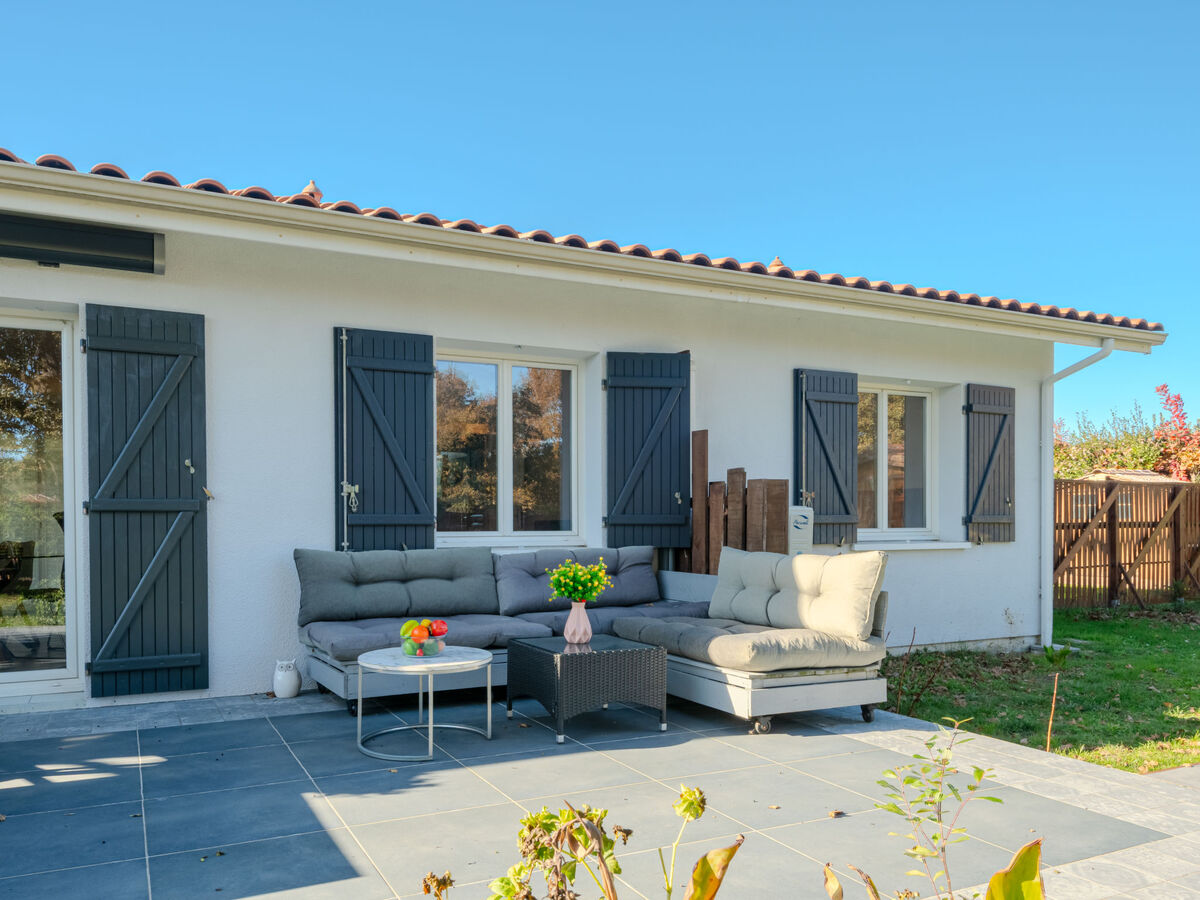 Maison Vaccine à Mimizan : piscine et terrasse 36 m² - Photo 2