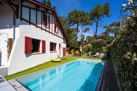 Location appartement à , Villa près de Moulleau avec piscine chauffée
