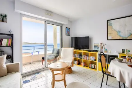 Location appartement à , Vue mer Ã 50m plage - Appartement pour 4