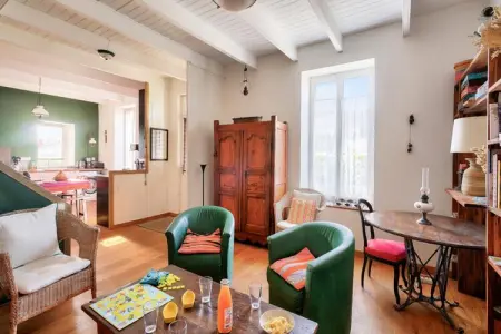 Location appartement à , Appartement à Penmarch près de la plage de Kérity