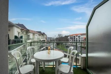 Location appartement à , Appartement à Les Sables près de la marina