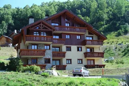 Location appartement de vacances à LES ALLUES