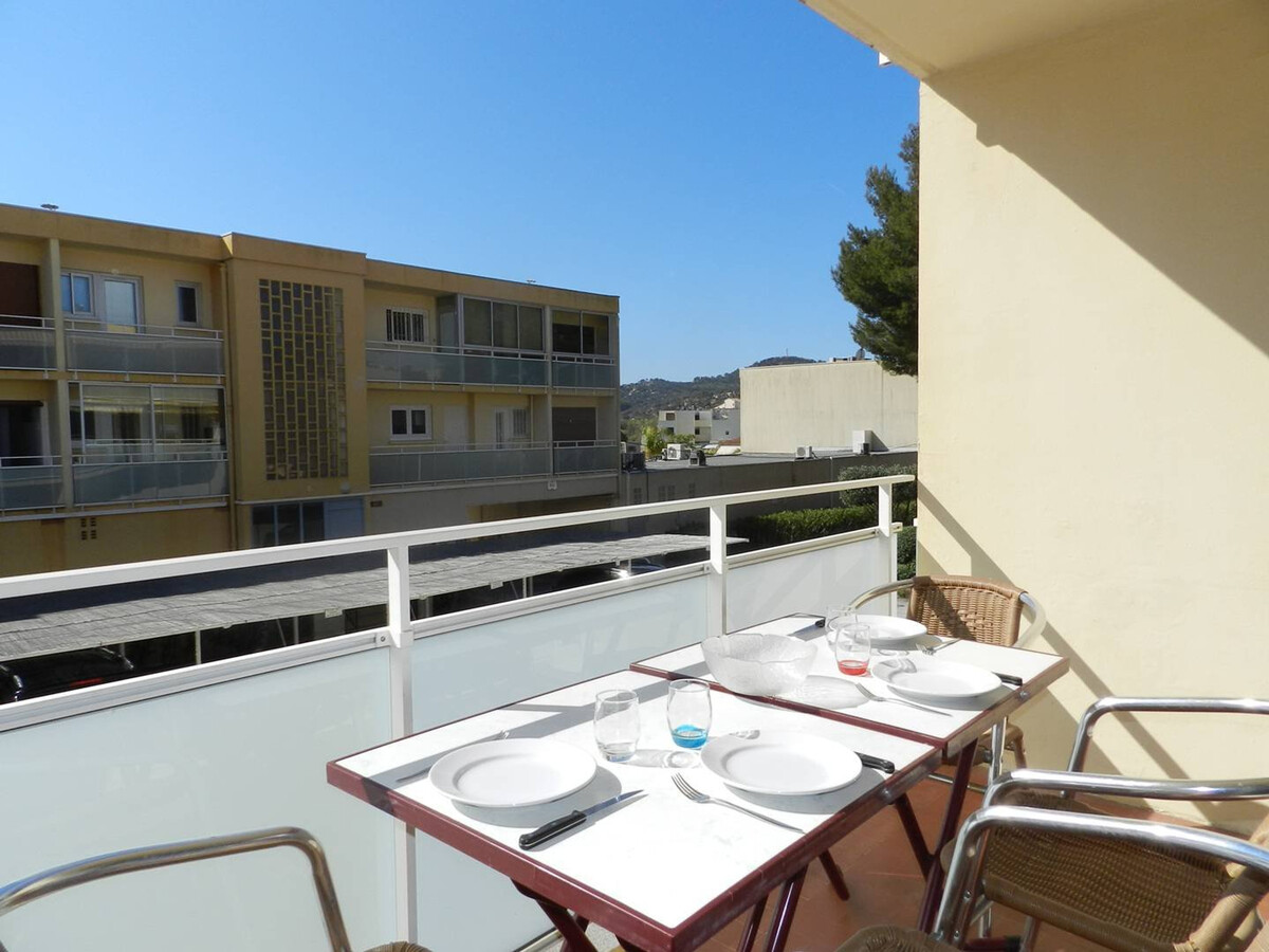 Appartement 2 pièces Bormes-les-Mimosas, 150 m plage - Photo 2