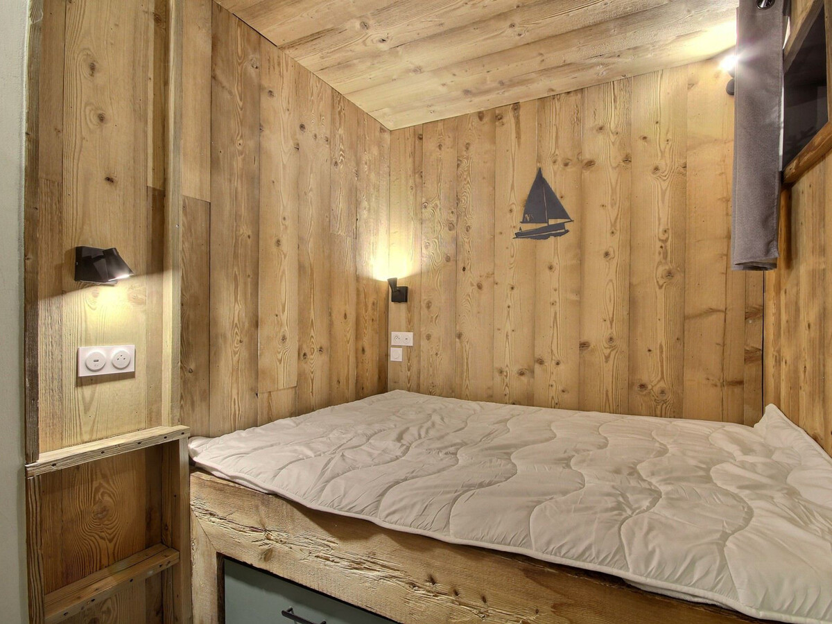 Appartement rénové 2 pièces, vue station, piscine à La Plagne - Photo 8