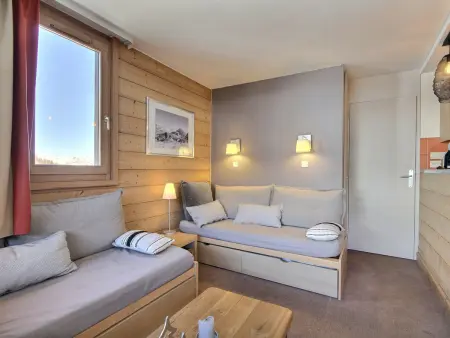 Appartement 2 pièces, balcon sud, piscine incluse à La Plagne 1800 : photo 3