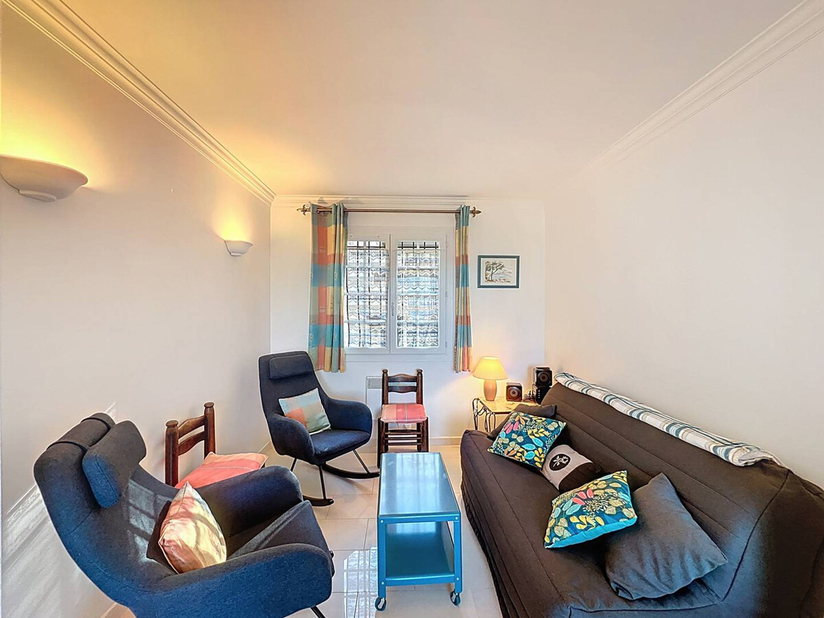T2 duplex climatisé avec terrasse, garage à Saint-Cyr-sur-Mer - Photo 2
