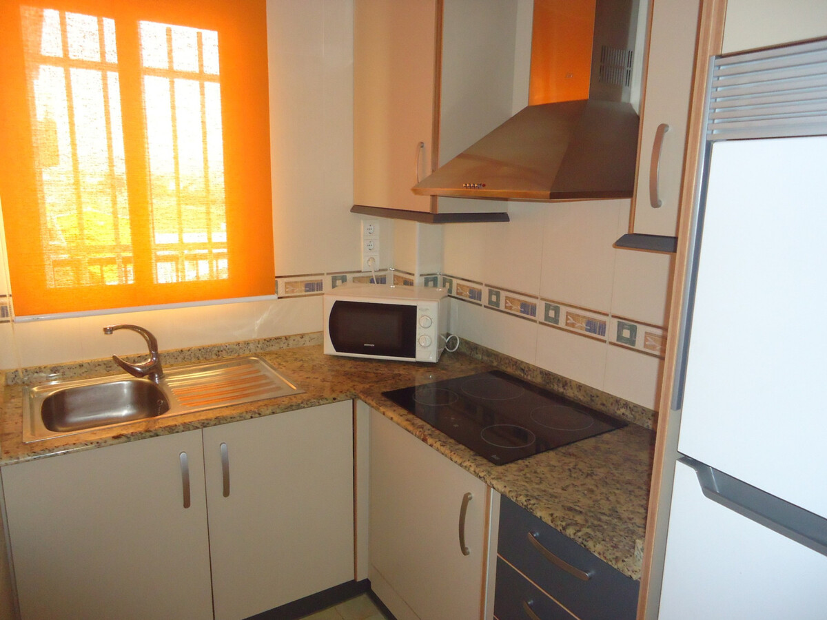 Appartement 2 chambres vue piscine, 200 m plage - Photo 6