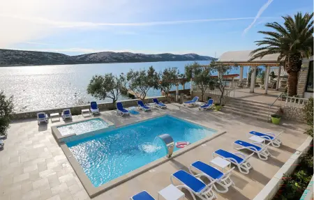 Location appartement à Stara Novalja