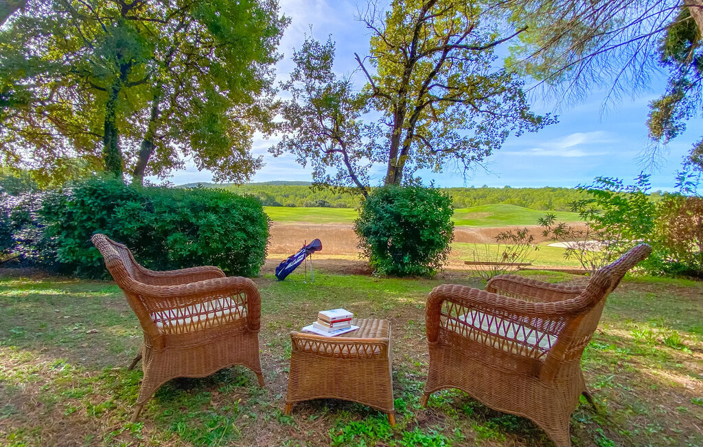 Villa Golf de Barbaroux – 4 chambres, piscine et jacuzzi - Photo 9