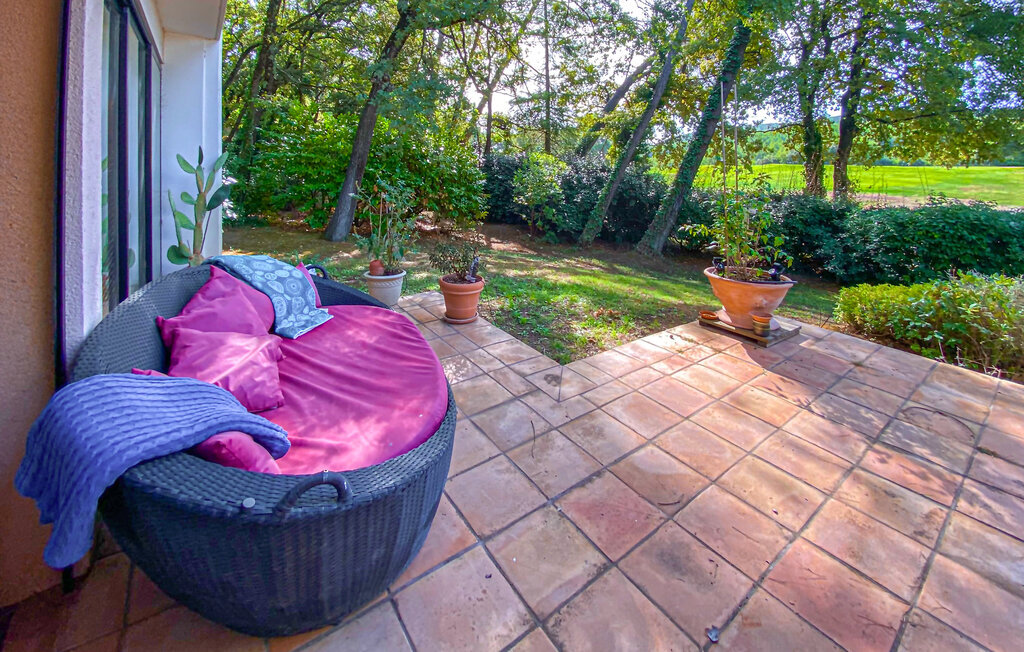 Villa Golf de Barbaroux – 4 chambres, piscine et jacuzzi - Photo 14