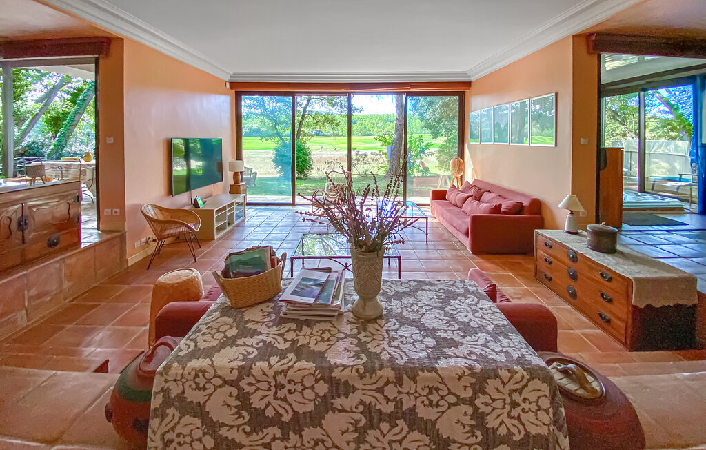 Villa Golf de Barbaroux – 4 chambres, piscine et jacuzzi - Photo 19