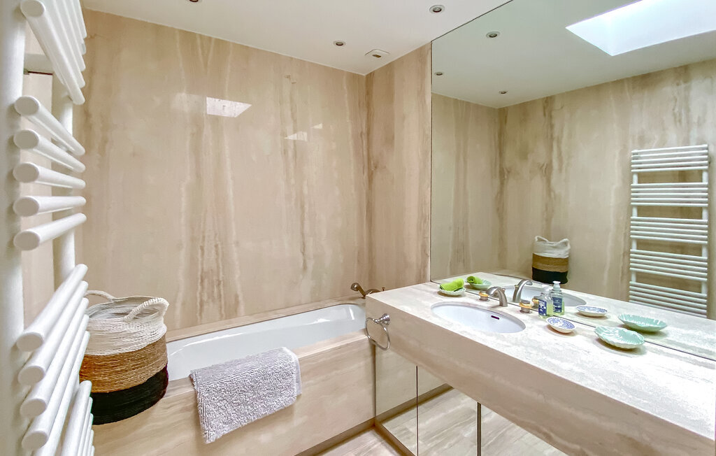 Villa Golf de Barbaroux – 4 chambres, piscine et jacuzzi - Photo 31