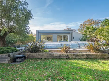 Location maison à Sainte Foy, Maison 4 chambres avec piscine et jardin proche plage
