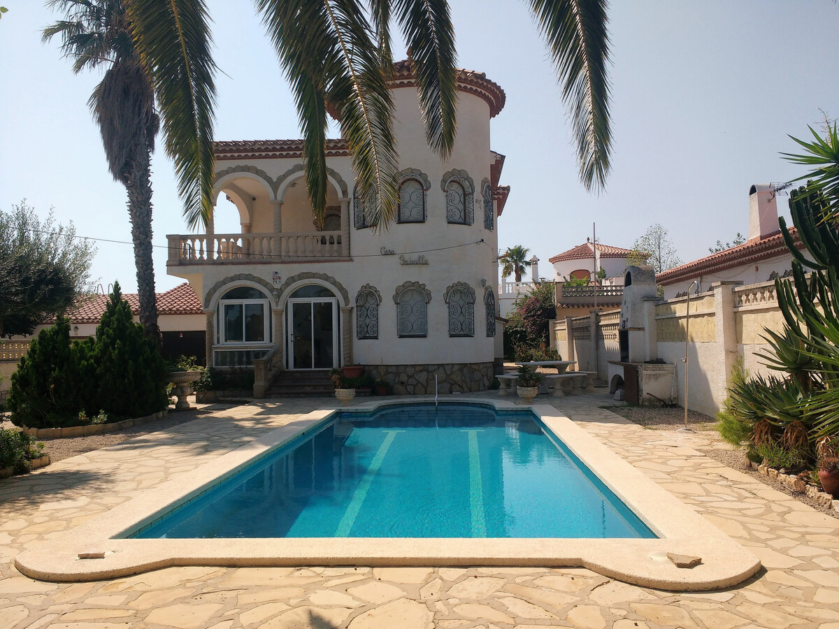 Villa 4 chambres Miami Platja avec piscine 4x8m - Photo 1