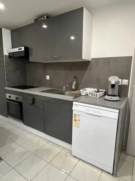 Appartement cosy de 50 m² avec terrasse à Audun-le-Roman : photo 2