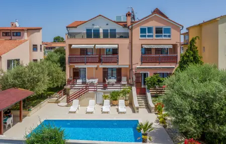 Location appartement à Peroj