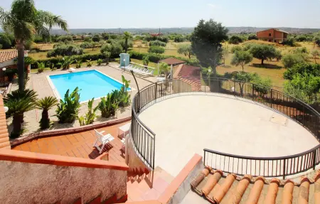 Maison 200 m² piscine privée à Solarino : photo 8