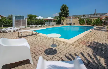 Maison 200 m² piscine privée à Solarino : photo 13
