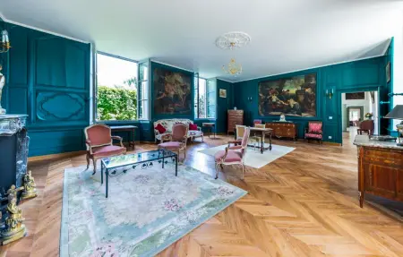 Château avec parc à Marmagne pour 15 personnes : photo 2