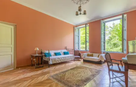 Château avec parc à Marmagne pour 15 personnes : photo 5