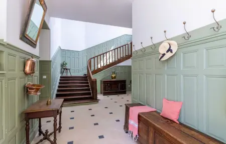Château avec parc à Marmagne pour 15 personnes : photo 8