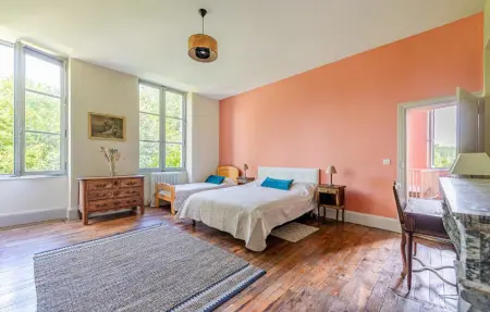 Château avec parc à Marmagne pour 15 personnes : photo 12