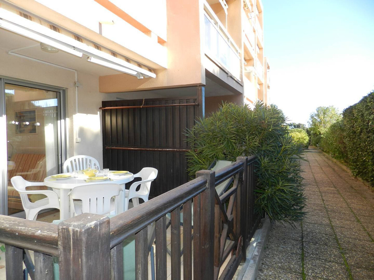 Studio avec terrasse, piscine et accès direct plage - Photo 13