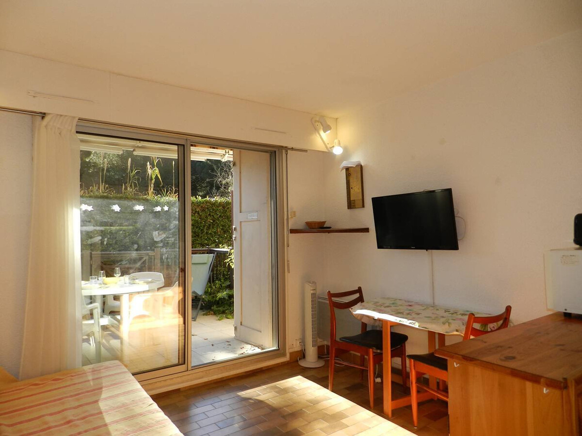 Studio avec terrasse, piscine et accès direct plage - Photo 15