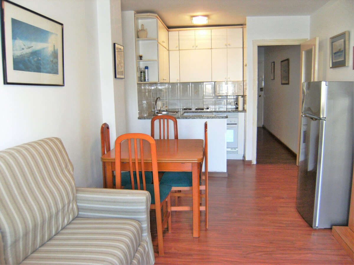 Appartement 2 chambres à 100 m de la plage, piscine - Photo 10