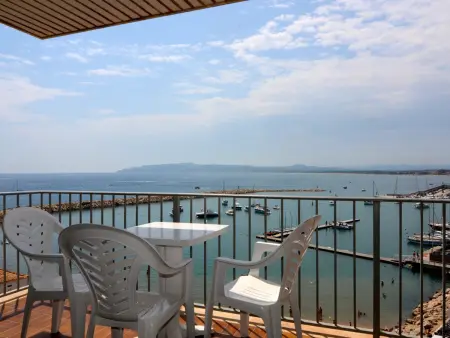 Location appartement à L'Estartit, Appartement face au port avec piscine commune