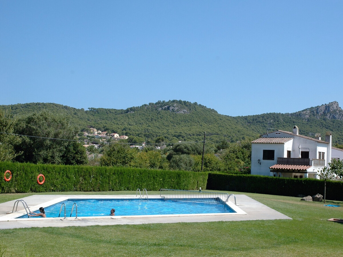 Maison 2 chambres à L'Estartit avec piscine et terrasse - Photo 2