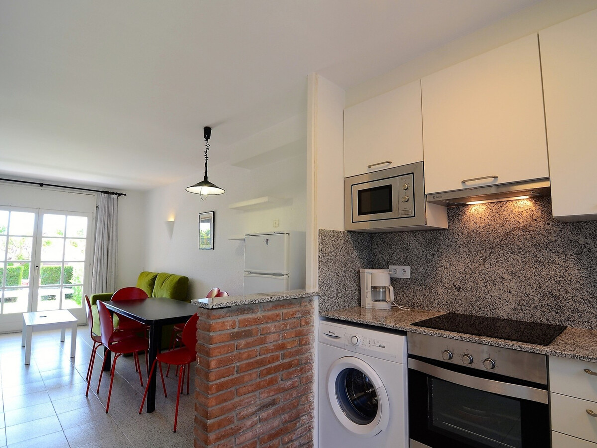 Maison 2 chambres à L'Estartit avec piscine et terrasse - Photo 10