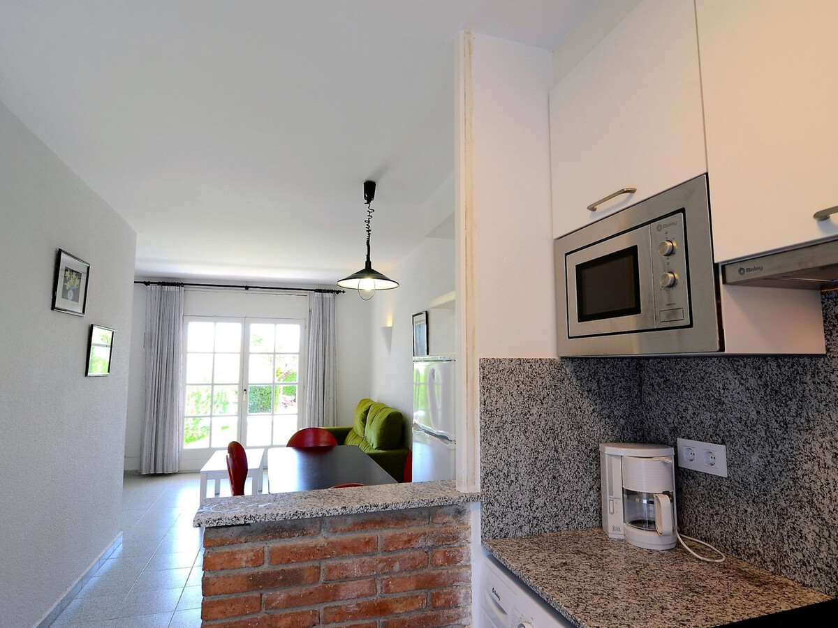 Maison 2 chambres à L'Estartit avec piscine et terrasse - Photo 12