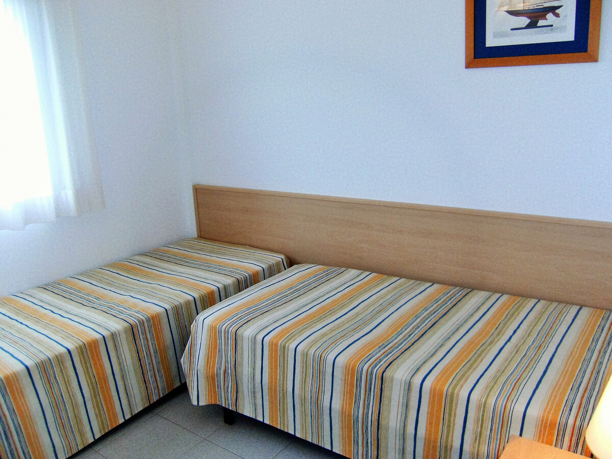 Appartement 2 ch à 75 m de la plage, piscine - Photo 13