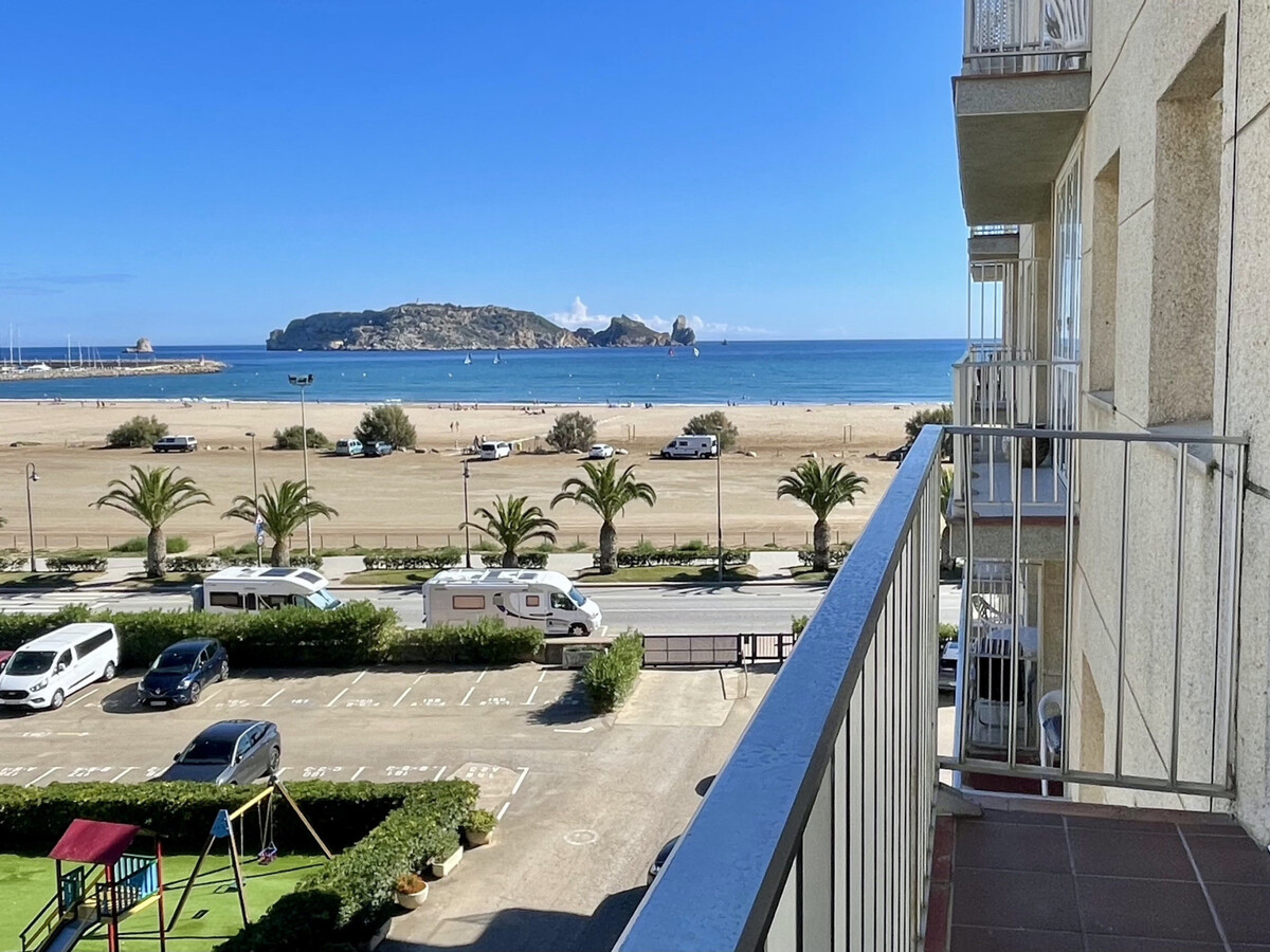 Appartement 2 ch. en bord de mer à Estartit, 50 m plage - Photo 1