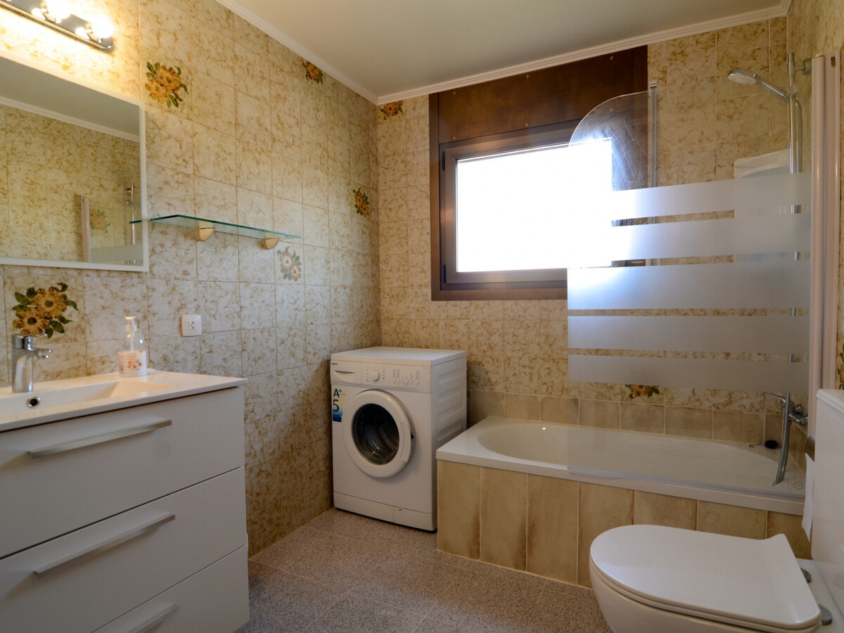 Appartement 82m² à 300m de la plage, climatisé et parking - Photo 16
