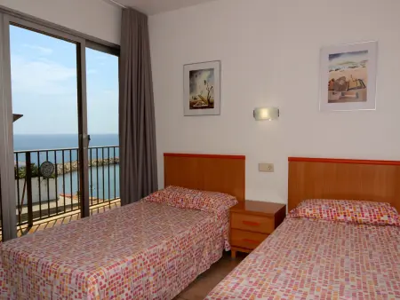 Appartement face au port à Estartit, piscine toit : photo 16
