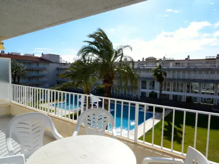 Location appartement à L'Estartit, Appartement cosy à LEstartit avec piscine et terrasse - 4 personnes