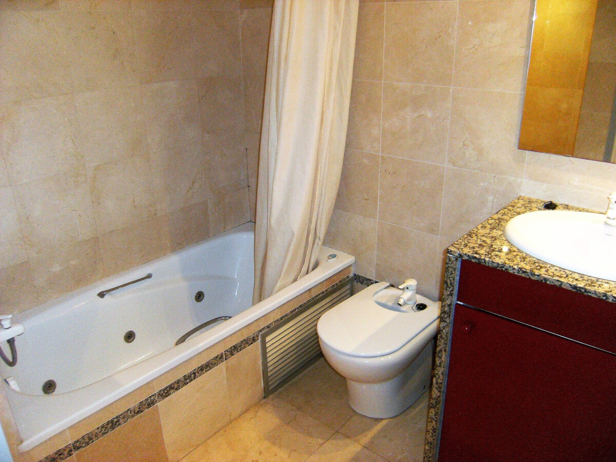 Appartement 2 chambres avec piscine à 500m de la plage - Photo 16