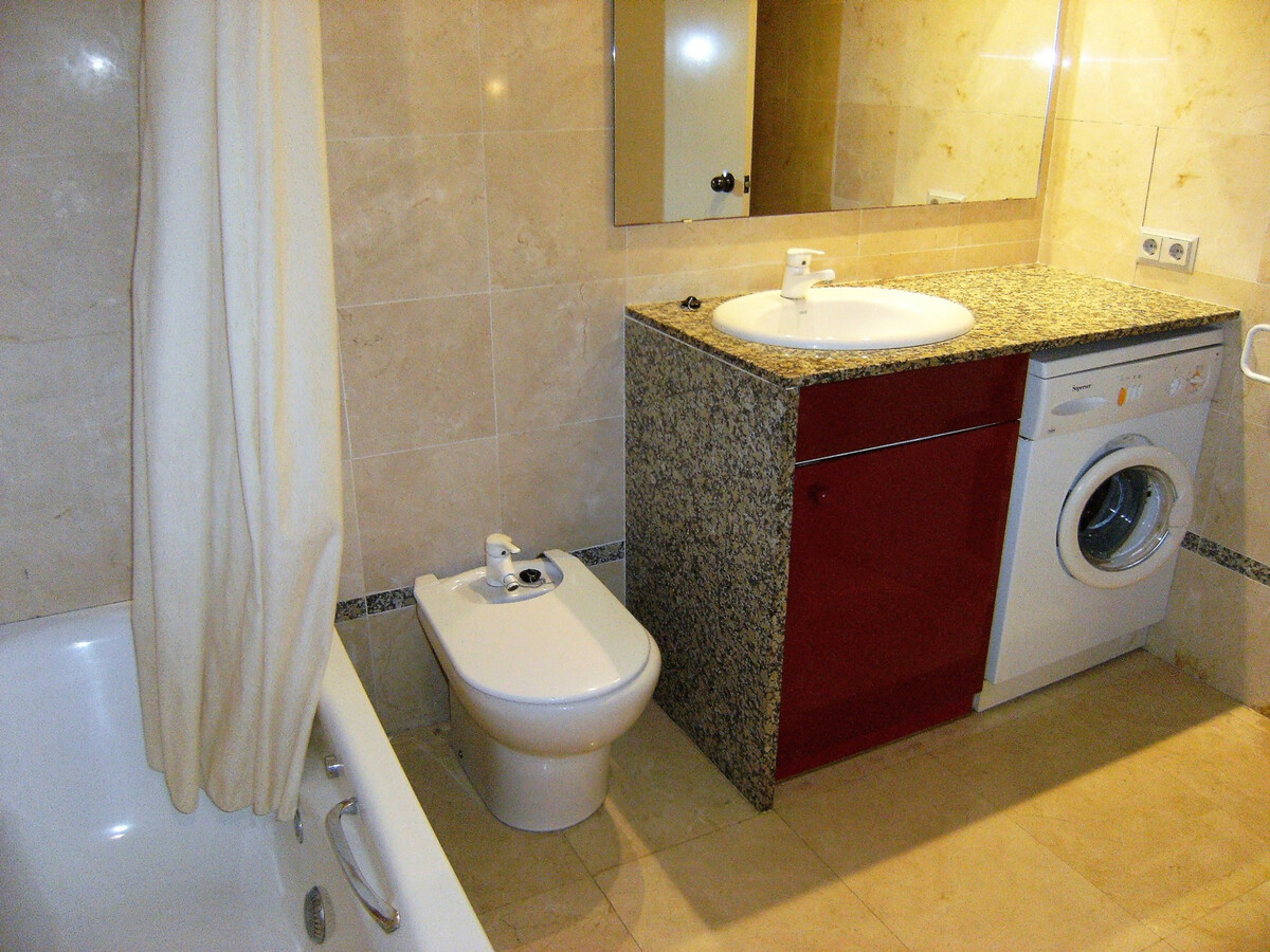 Appartement 2 chambres avec piscine à 500m de la plage - Photo 17