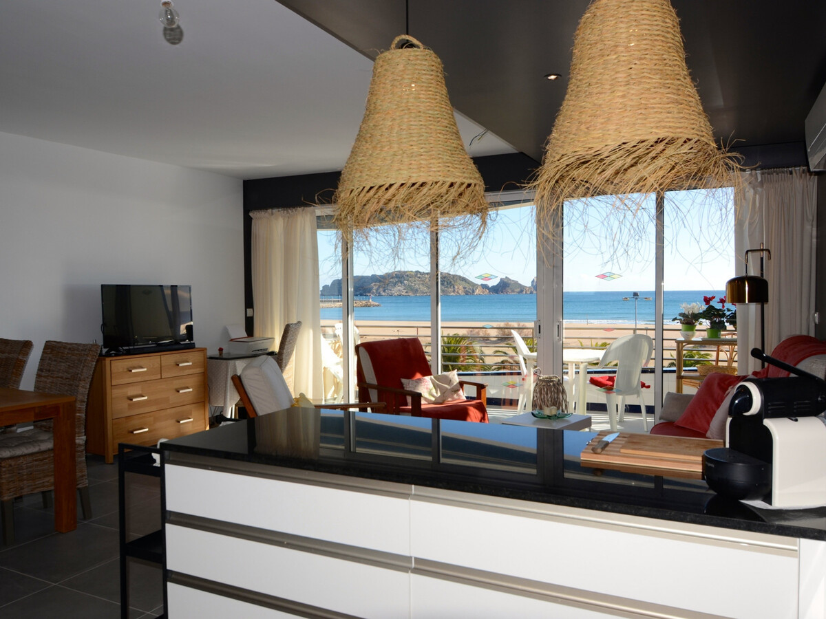 Appartement rénové face aux îles Médès, 2 chambres - Photo 11