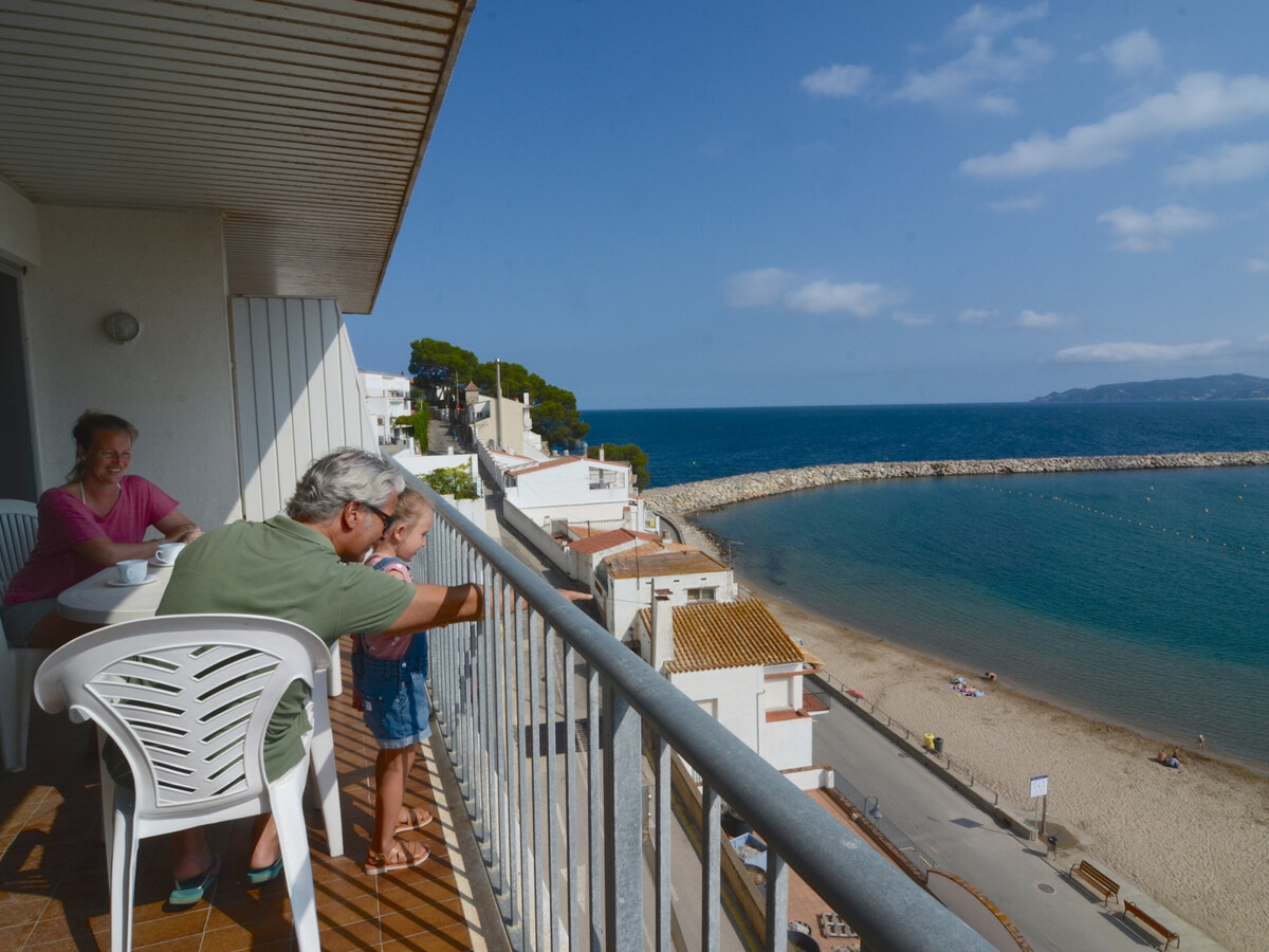 Appartement face au port à L'Estartit, piscine et vue mer - Photo 2