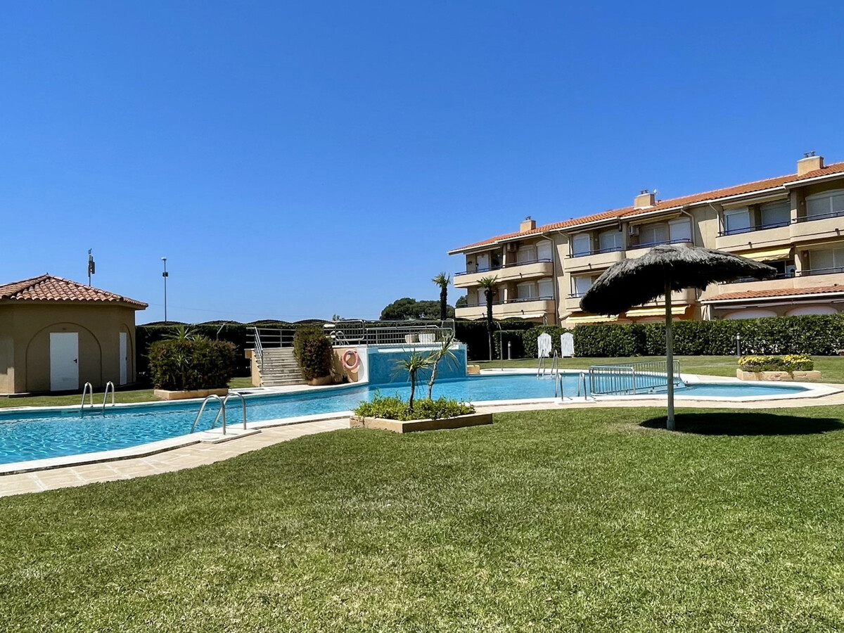 Appartement 1 chambre, piscine et plage à 150 m - Photo 3