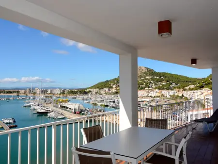 Location appartement à L'Estartit, Appartement en bord de mer avec piscine commune et parking à LEstartit