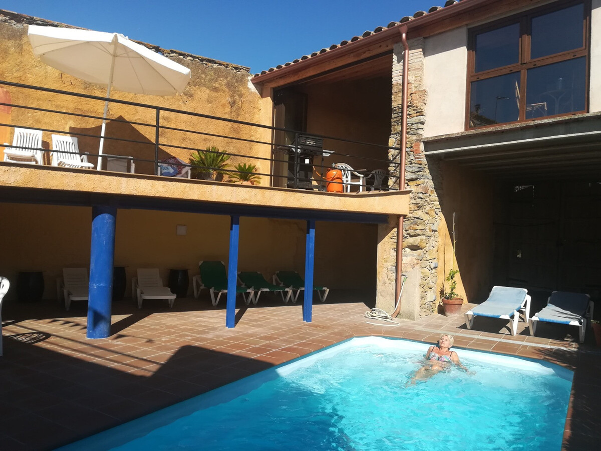 Maison rurale Ullastret : 5 ch., piscine et terrain clôturé - Photo 4