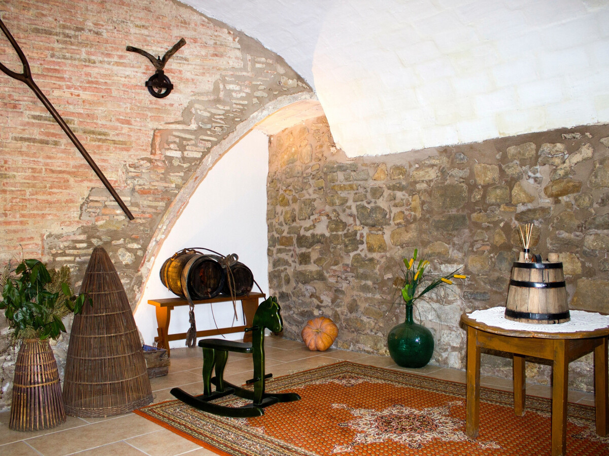 Maison rurale Ullastret : 5 ch., piscine et terrain clôturé - Photo 6