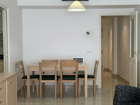 Location appartement à L'Escala, Appartement confortable avec piscine, climatisation et parking à LEscala