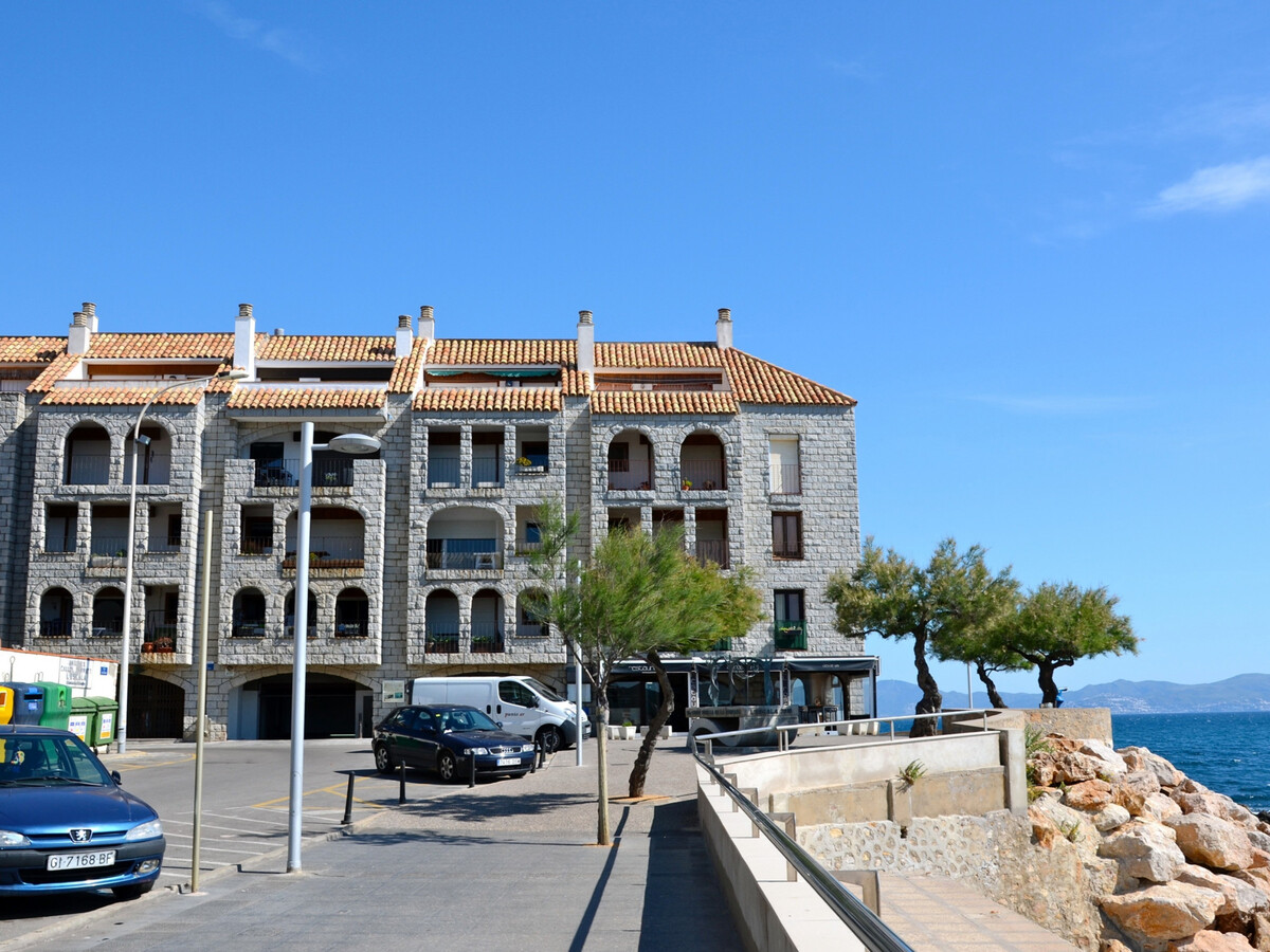 Appartement 5 chambres vue mer à 50 m de la plage - Photo 1