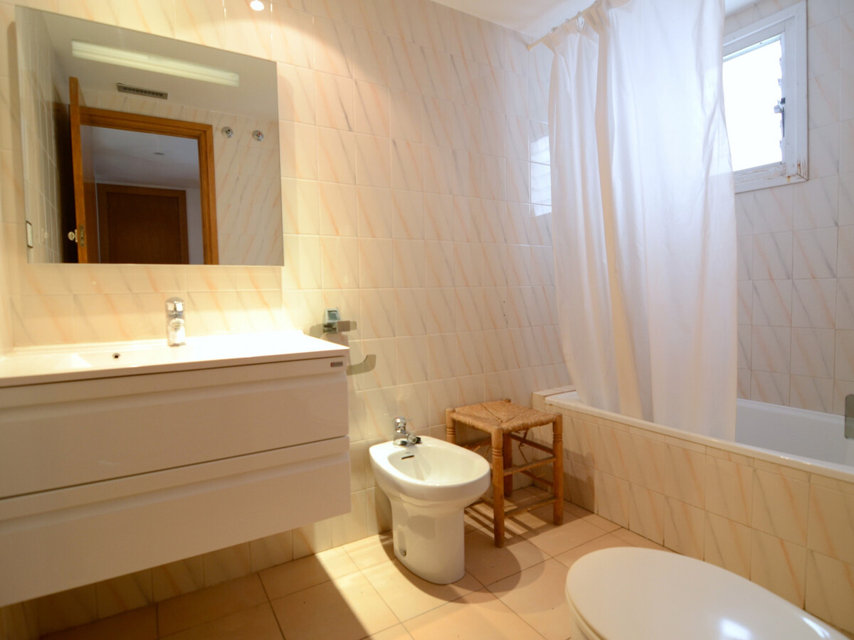 Appartement 5 chambres vue mer à 50 m de la plage - Photo 13