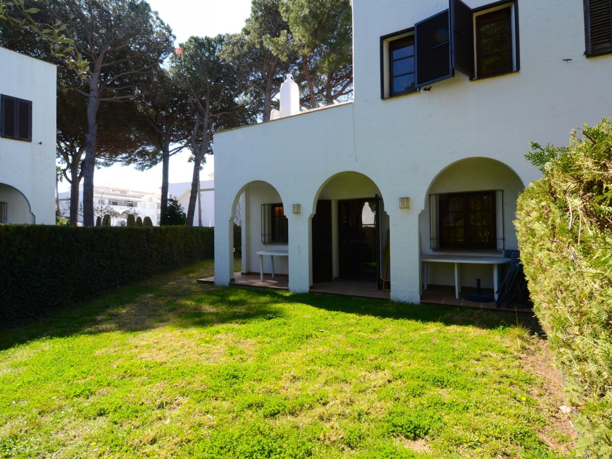Maison 6 pers. à Pals, piscine collective et jardin clôturé - Photo 36